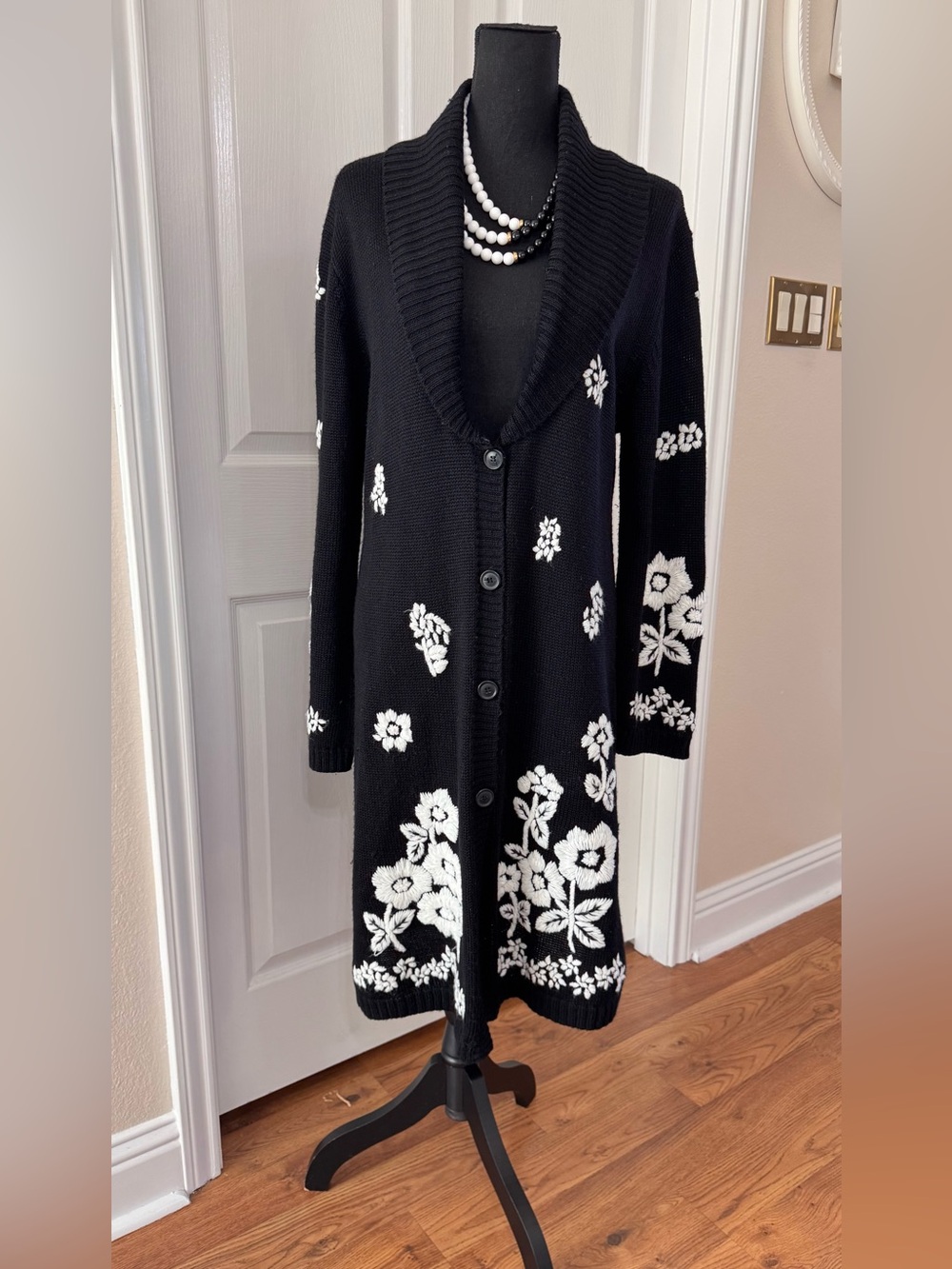 White House Black Market Embroidery Cardigan